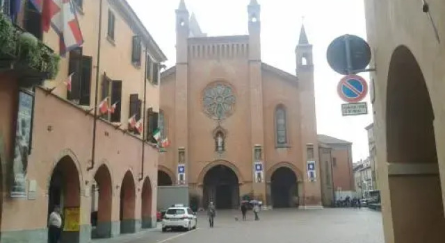 La trifula bianca apts, Buchen Sie Hotel Alba Langhe