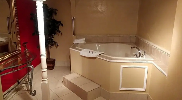 Люкс Deluxe Days Inn by Wyndham Hot Springs