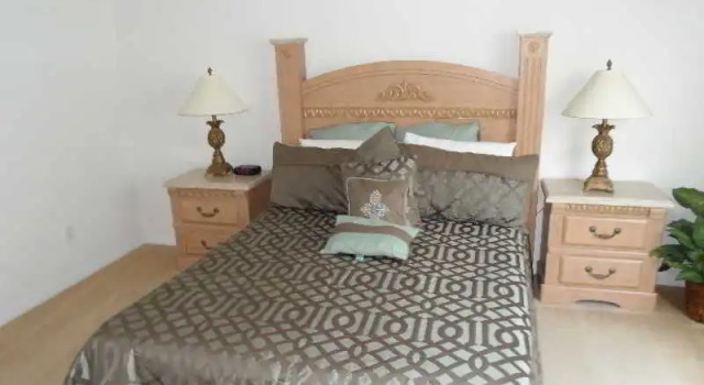 Hampton Lakes Homes, Book Hotel Hoteller i Four Corners med pool, Swimmingpool
