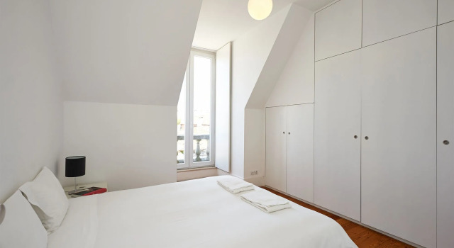 MODERN Conde Barão - SSs Apartments, Забронировать Апартаменты/квартира Мизерикорди Лиссабон, рядом с Театр Trindade