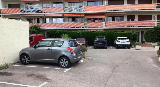 Quartier piscine municipale Bel Appart 4 pers terrasse parking wi-fi, Đặt Căn hộ Vence Alpes-Maritimes