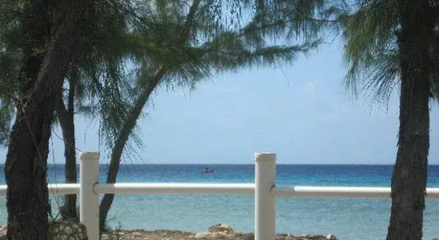 Tradewinds Guest Suites, Rezervovat Penzión Cockburn Town Ostrovy Turks a Caicos