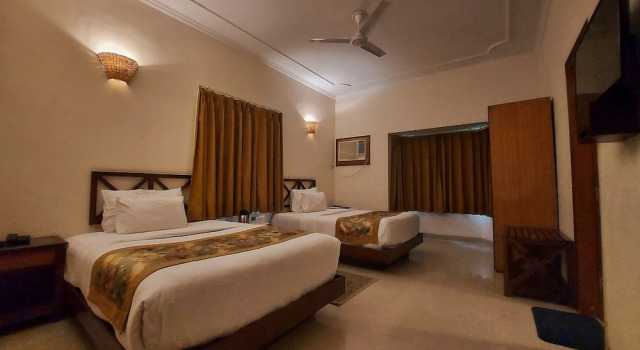 Nadiya Parao Resort, Corbett, Rezervovat Hotel Ramnagar Uttarakhand