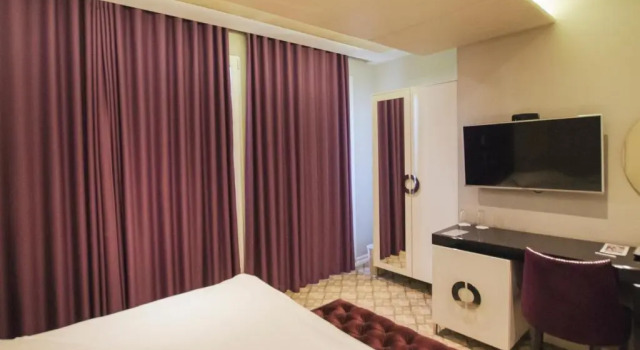 Двухместный номер Standard Senator Hotel