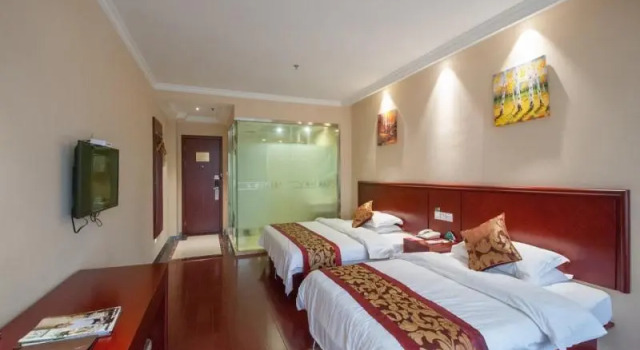 Двухместный номер Superior GreenTree Inn Nantong Qidong Bus Station Express Hotel