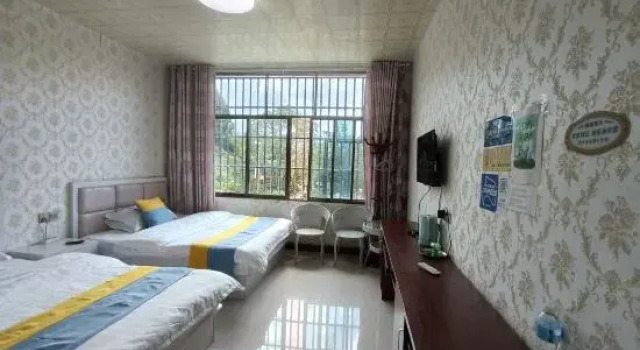 Suite 3 pokoje Panzhou Youyuan Inn