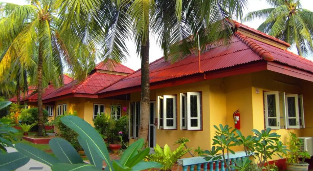 Бунгало Deluxe с видом на сад Palm Village