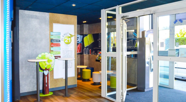 Номер Standard Ibis Budget Hyères