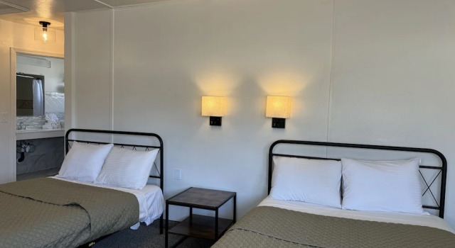 Eastern Sierra Motor lodge, Book Hotel Independence Eastern Sierra