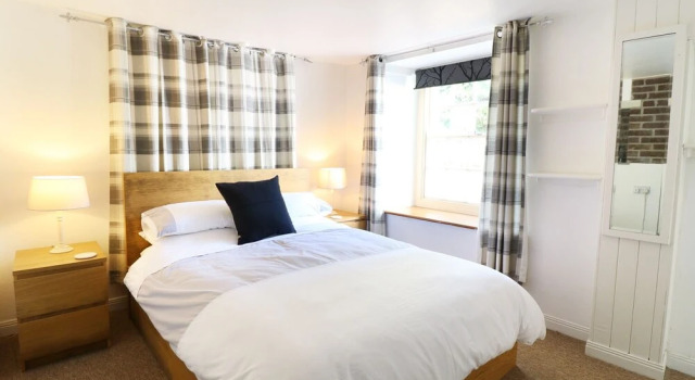 Flat 1, Camelford, Забронировать Отель Отели Англии 3 звезды, 3*