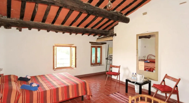 House With 2 Bedrooms in Vicopisano, With Enclosed Garden and Wifi Near the Slopes, Boek Hotel Vicopisano Toscane