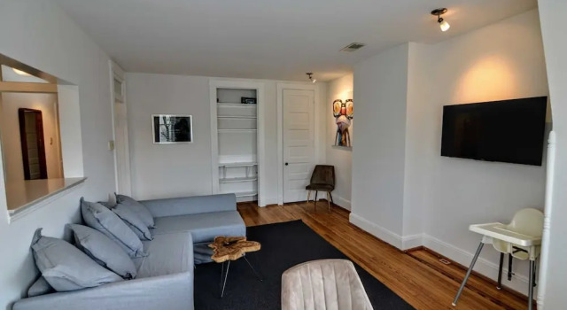 2123 R ST NW #3 - 1 Br Apts, Забронировать Апартаменты/квартира Апартаменты Вашингтона, рядом с Frances Perkins House, Апартаменты/квартира
