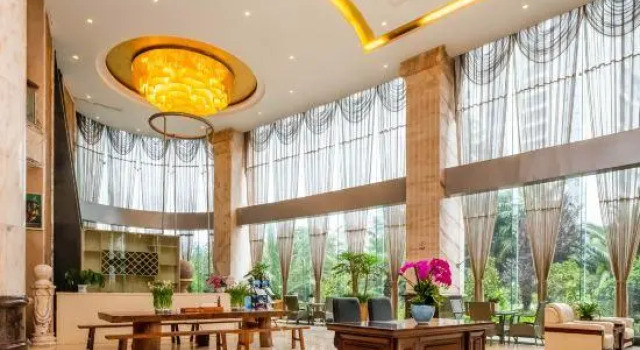 Двухместный люкс Business Shengjing Hotel
