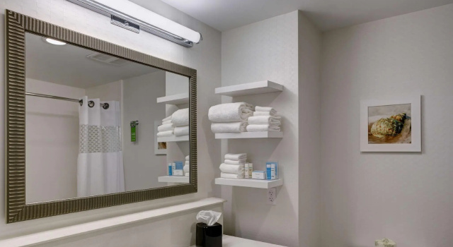 Четырёхместный номер Standard Hampton Inn and Suites by Hilton Vero Beach-Downtown