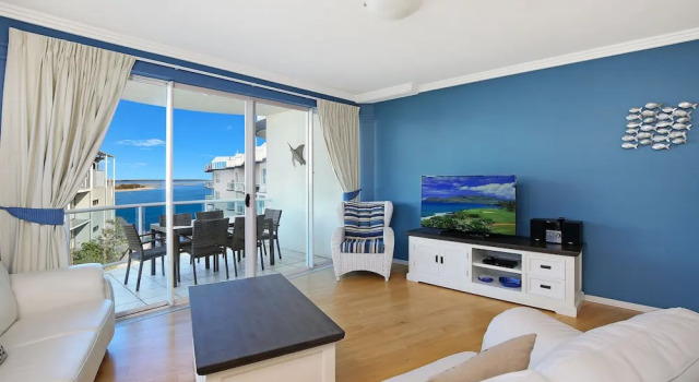 Номер Superior Пентхаус с 3 комнатами с балконом и с частичным видом на море Watermark Resort Caloundra