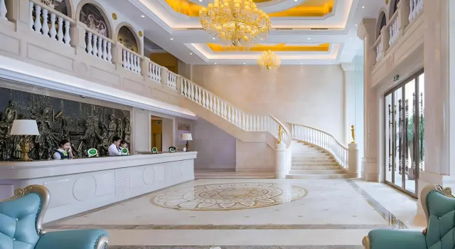 Vienna International Hotel (Foshan Shunde Fengcheng), Boek Hotel Hotels in Guangdong met parkeren, Parkeren