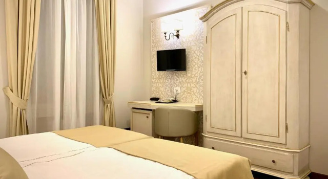Двухместный номер Standard с видом на озеро Albergo Gardesana