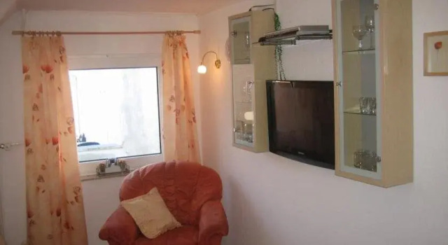 Gästehaus Bei J.A.G, Забронировать Отель Бизнес-отели Бюзум, 4* 5*