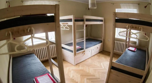 Кровать в общем номере Hostelino