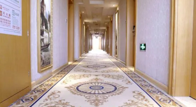 Vienna 3 Best Hotel (Quzhou High-Tech Park), Prenota Hotel Hotel a Quzhou con piscina, Piscina