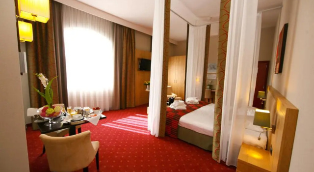 Люкс Hotel Verviers Van der Valk