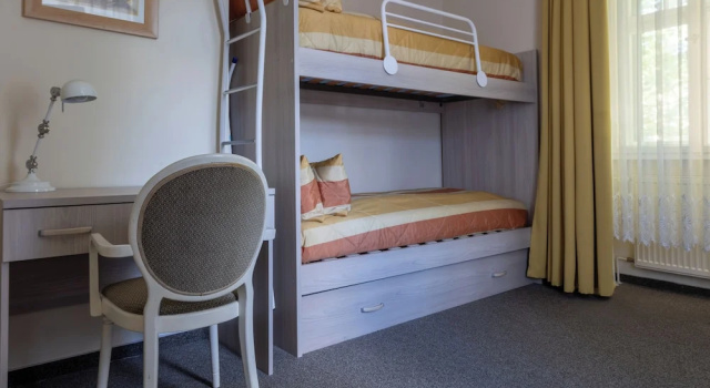 Апартаменты с балконом Hotel Weisses Haus