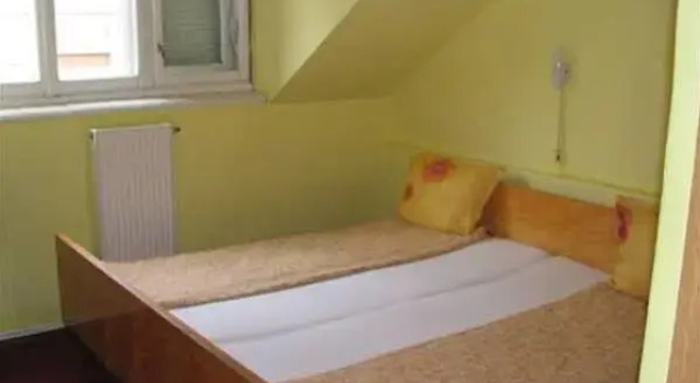 Pension Nuova Mama Mia, Rezervasyon Otel Timisoara Timiş, Millennium Church yakınında