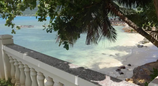 Апартаменты The Drake Seaside Apartment