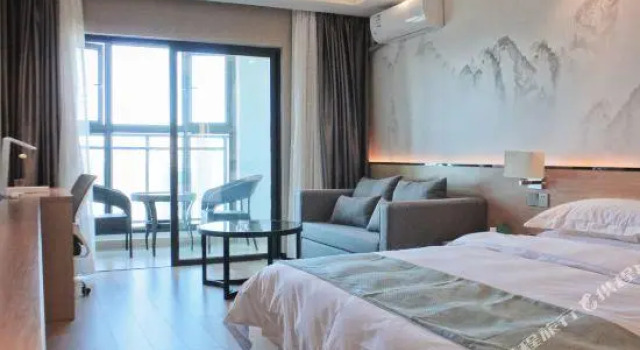 homeplus  jin shang  hotel, Rezerwuj Hotel Hotele w Kunming z parkingiem, Parking