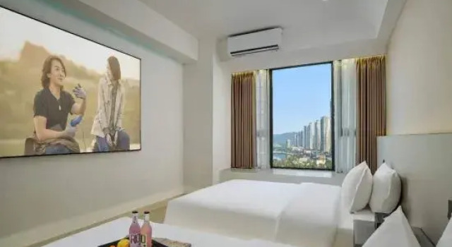 Yunyou Lakeview Movie Homestay (Meixi Lake West Subway Station)