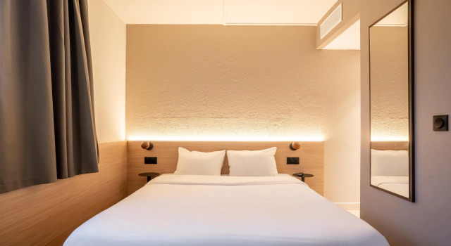 Двухместный номер Standard Kyriad ECO - Suresnes - La Defense