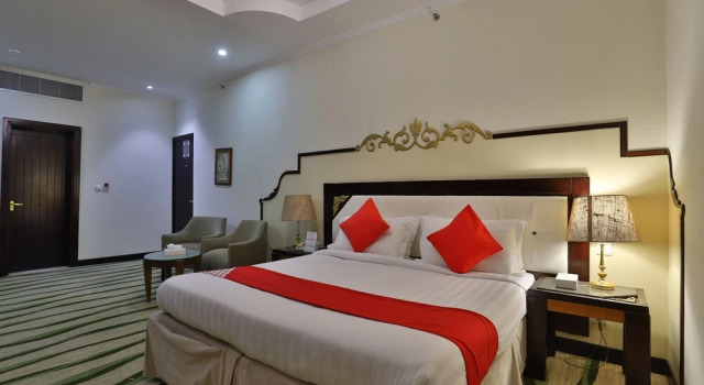 Manazil Al Ain Grand Hotel by OYO Rooms, Varaa Hotelli Hotellit Makkah pysäköinnillä, Pysäköinti