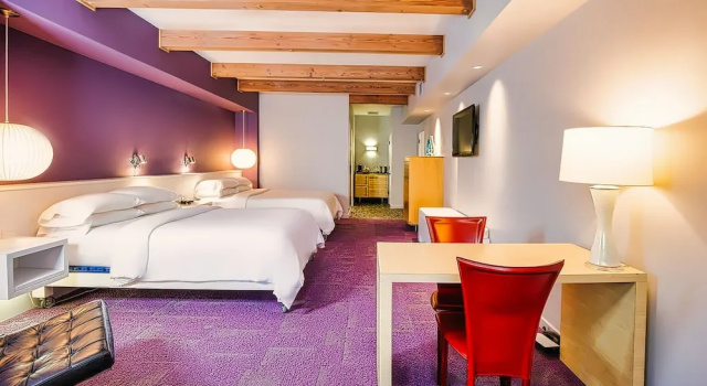 Четырёхместный номер Deluxe Appellation Lodi - Wine & Roses Resort and Spa