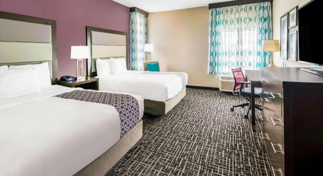 Четырёхместный номер Standard La Quinta by Wyndham McAllen La Plaza Mall