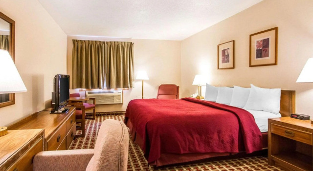 Двухместный номер Standard Quality Inn & Suites Marion