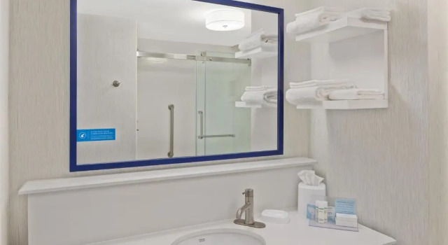 Двухместный номер Deluxe Hampton Inn Lagrange near Callaway Gardens