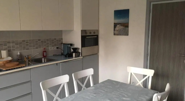 Dahlia 107 - zonnig en volledig uitgerust appartement, Rezerwuj Apartament Hotele w Bruksela z parkingiem, Parking