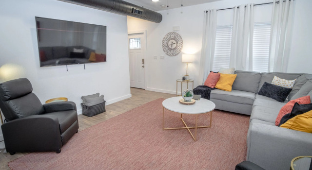 5BR/4BA House Sleeps 20 Downtown, Reserva ahora Hotel San Antonio 