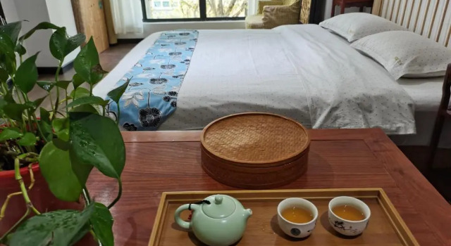 Двухместный номер Standard с балконом Xian Travelling With Hostel Zhu Que Men