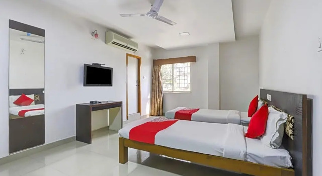 Номер Classic OYO Gold Residency Near AGS Cinemas T Nagar