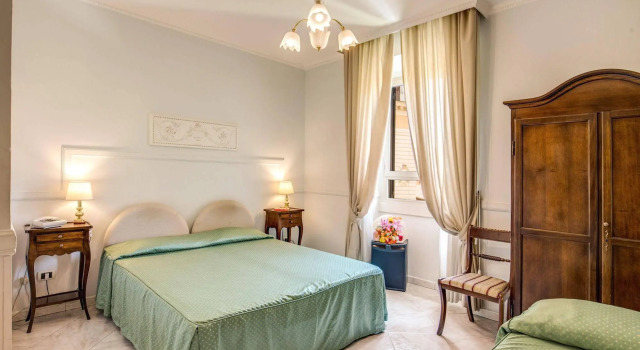 Hotel MontReal, Забронировать Отель Отели Рима 3 звезды, рядом с Кавур, 3*