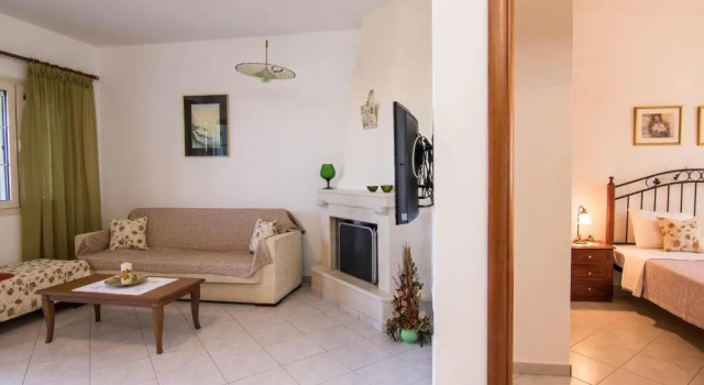 Fedra Apartments, View, Free Parking, 2mins to Beach, Забронировать Апартаменты/квартира Отели East Crete с парковкой, Парковка
