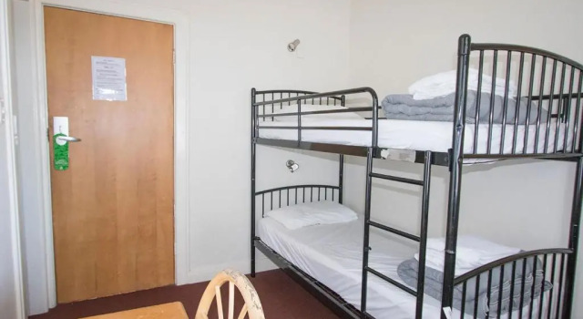 Номер Economy Hotel Waterloo & Backpackers