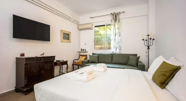 Central Athens 2 Bedroom Apartment in Kolonaki, Забронировать Апартаменты/квартира Афины Острова Саронического залива - Аттика, рядом с Theocharakis Foundation