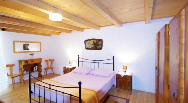 Holiday villa with private pool in authentic agricultural and fishing village Rakalj, Rezervați Vilă Rakalj Istria