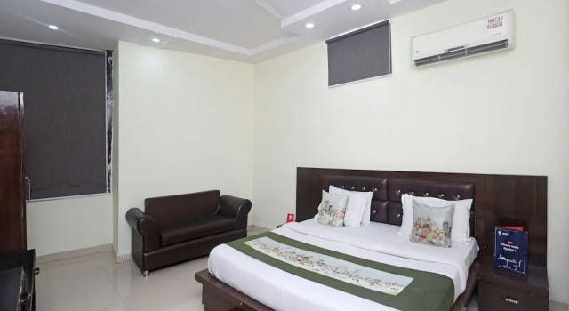 OYO 9565 Hotel New Shiv Murti, Prenota Hotel Jwalapur Uttarakhand