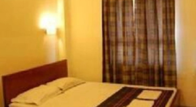 OYO 14085 Sharda Hotel, Prenota Hotel Siliguri West Bengal