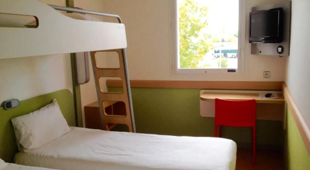 Трёхместный номер Standard Ibis Budget Roanne Hôtel