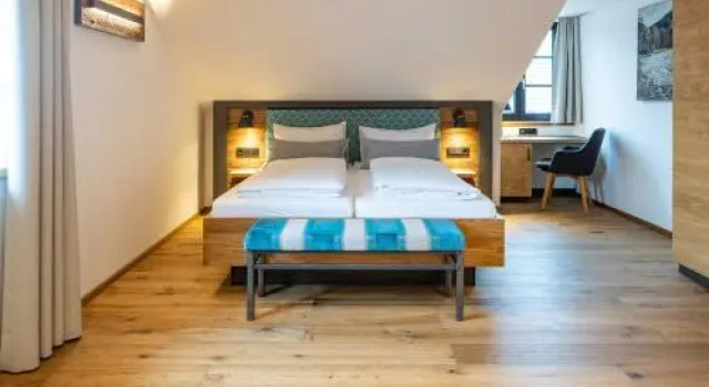 Klosterbräu Schlehdorf, Book Hotel Schlehdorf Das Blaue Land