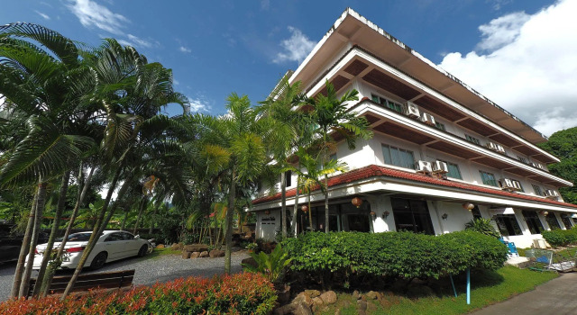 Люкс Standard Dumrong Town Hotel